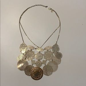 STUNNING gold cluster necklace